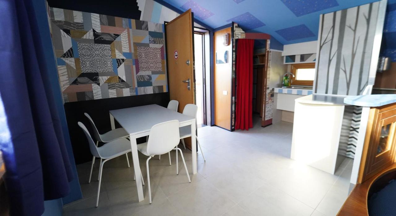 סלרנו Residence Solaride Apartments, Free Private Parking With Videosurvelliance And Shuttle Service מראה חיצוני תמונה